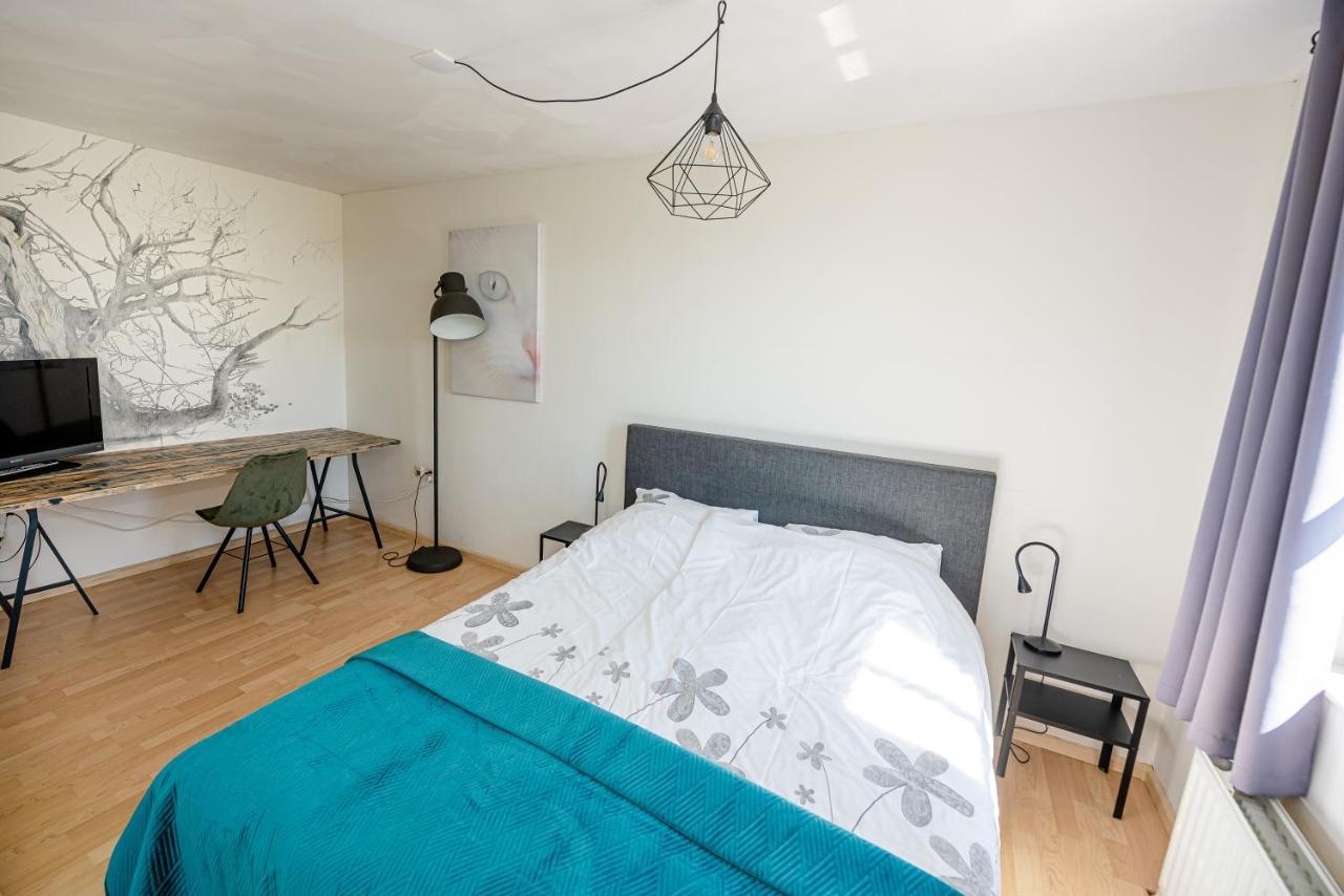 Bed & Breakfast Ohe En Laak Екстер'єр фото