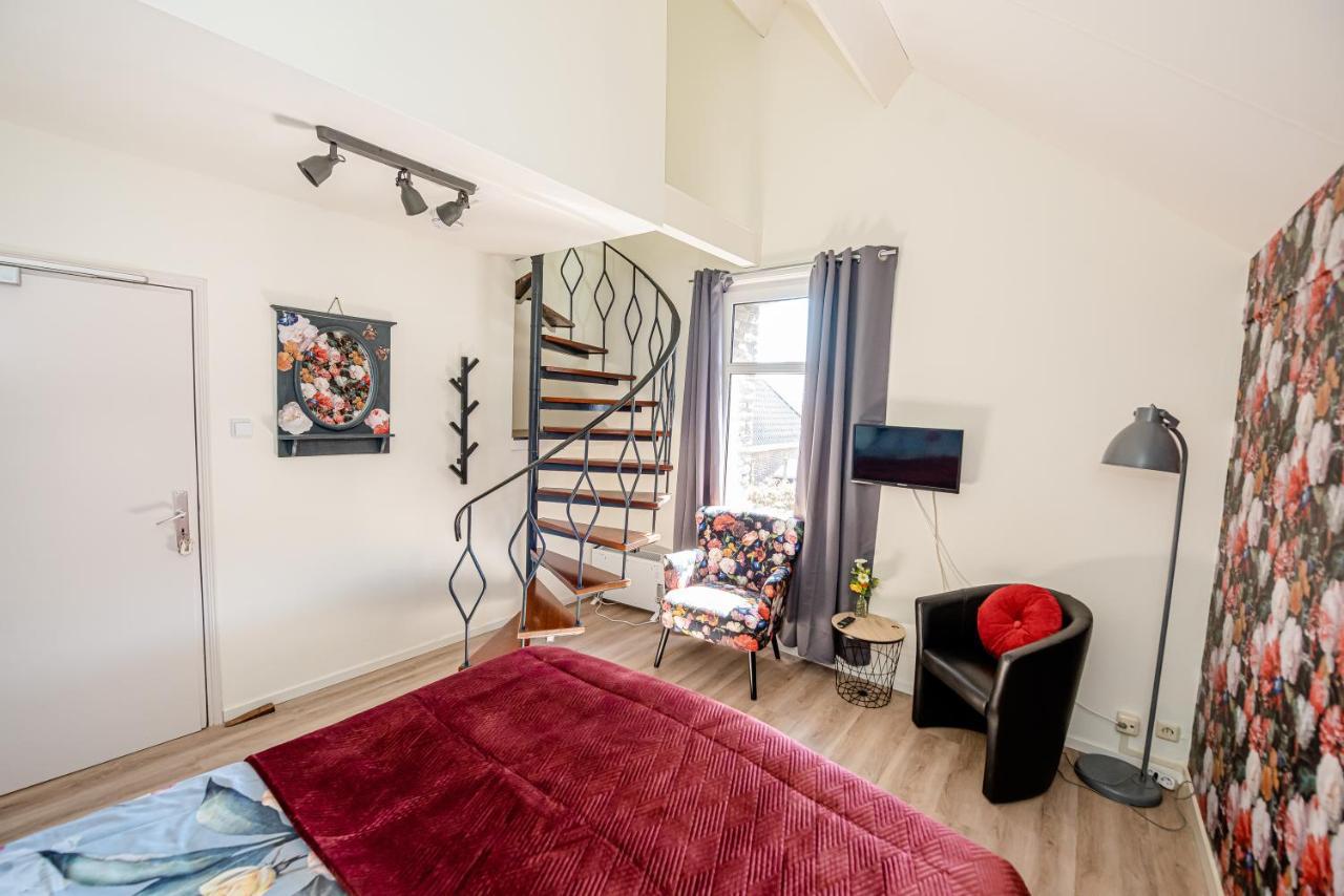 Bed & Breakfast Ohe En Laak Екстер'єр фото
